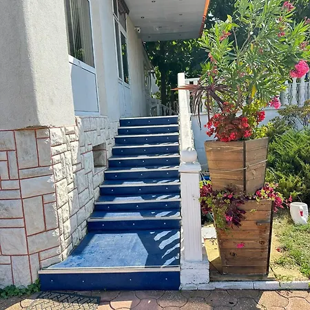 модева Hotel Tchernomorets